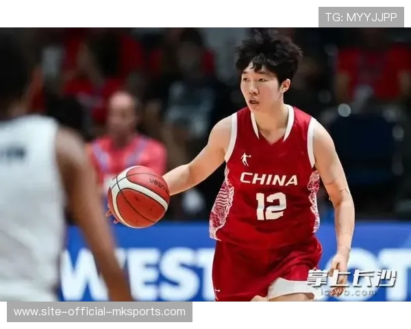 女篮姑娘诠释拼搏与荣耀，女篮好样的